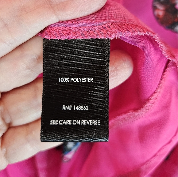 Torrid Womens Kimono Sz 00=M 10 Pink With Flowered Skulls Open Front Hi Lo hem - Picture 7 of 12